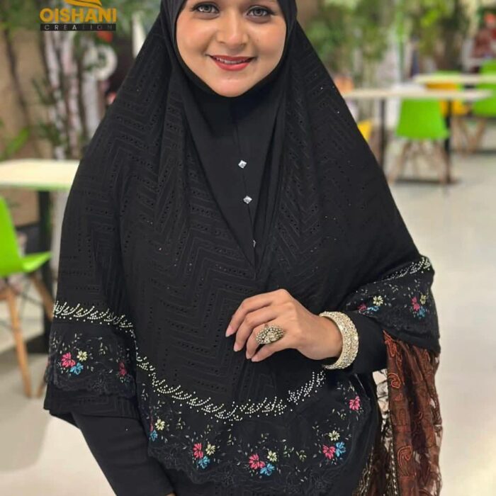 Floral এমব্রয়ডারি ব্লাক রেডি হিজাব